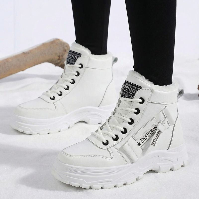 Auldweave women's fleece-lined winter ankle boots – white boots worn from the side in snow