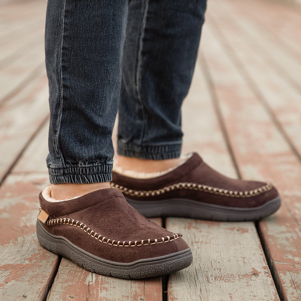 Men's wide fit, arch support, cushioned comfort slippers with warm comfort