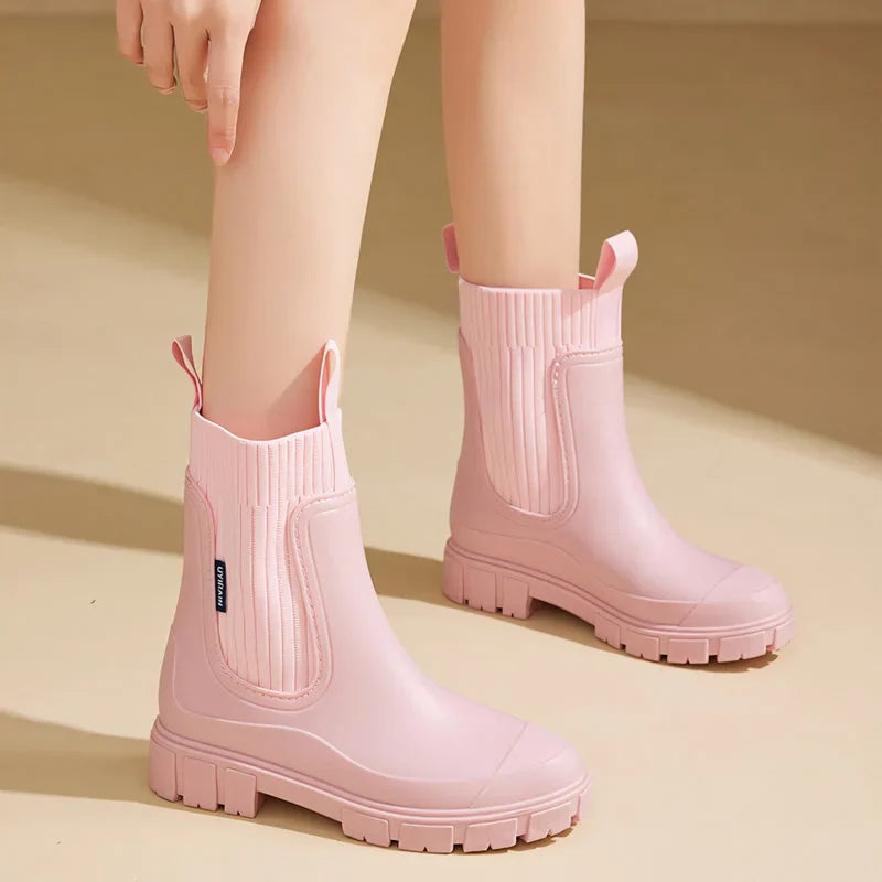 Women's waterproof Chelsea boots product view