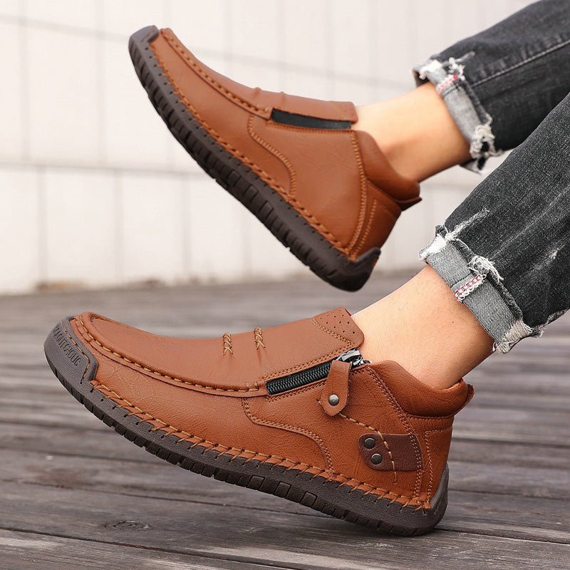 Men's wide fit, cushioned comfort, leather look ankle boots with everyday walking
