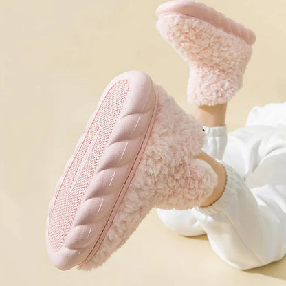 Plush fleece ankle slippers – pink outsole close-up