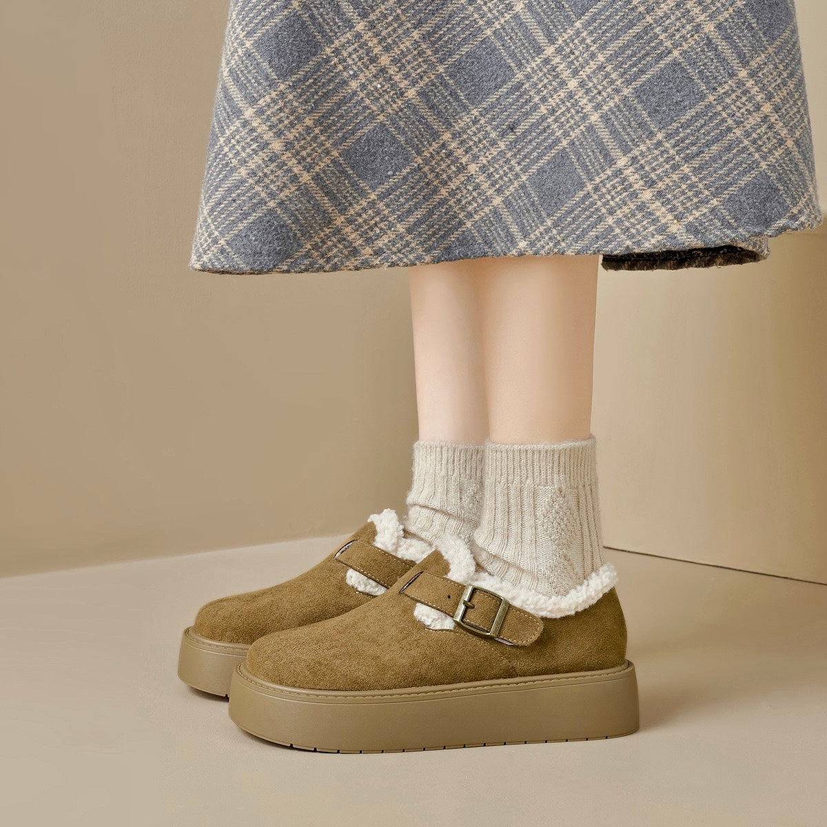 Auldweave women's fleece-lined platform Mary Jane shoes – olive shoes worn from the side