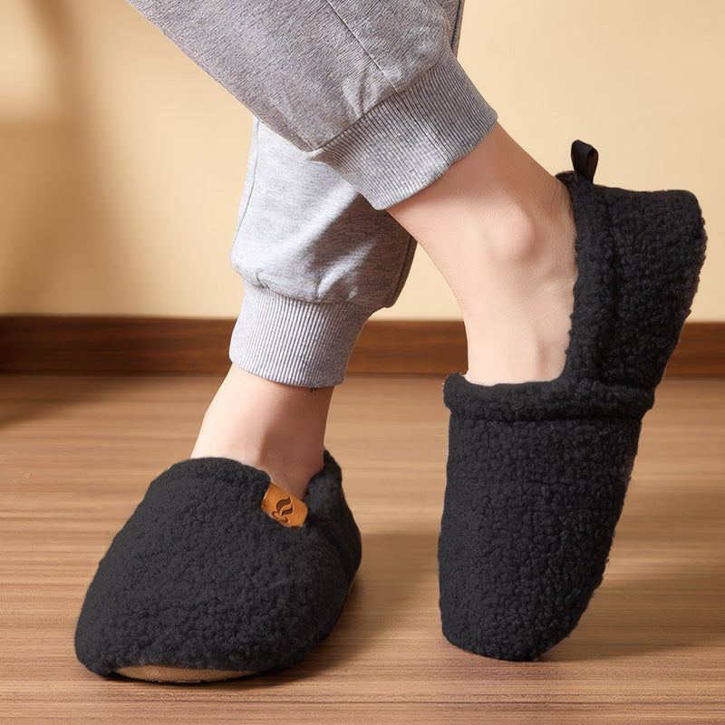 Auldweave women's warm shearling slippers – black slippers worn from the side