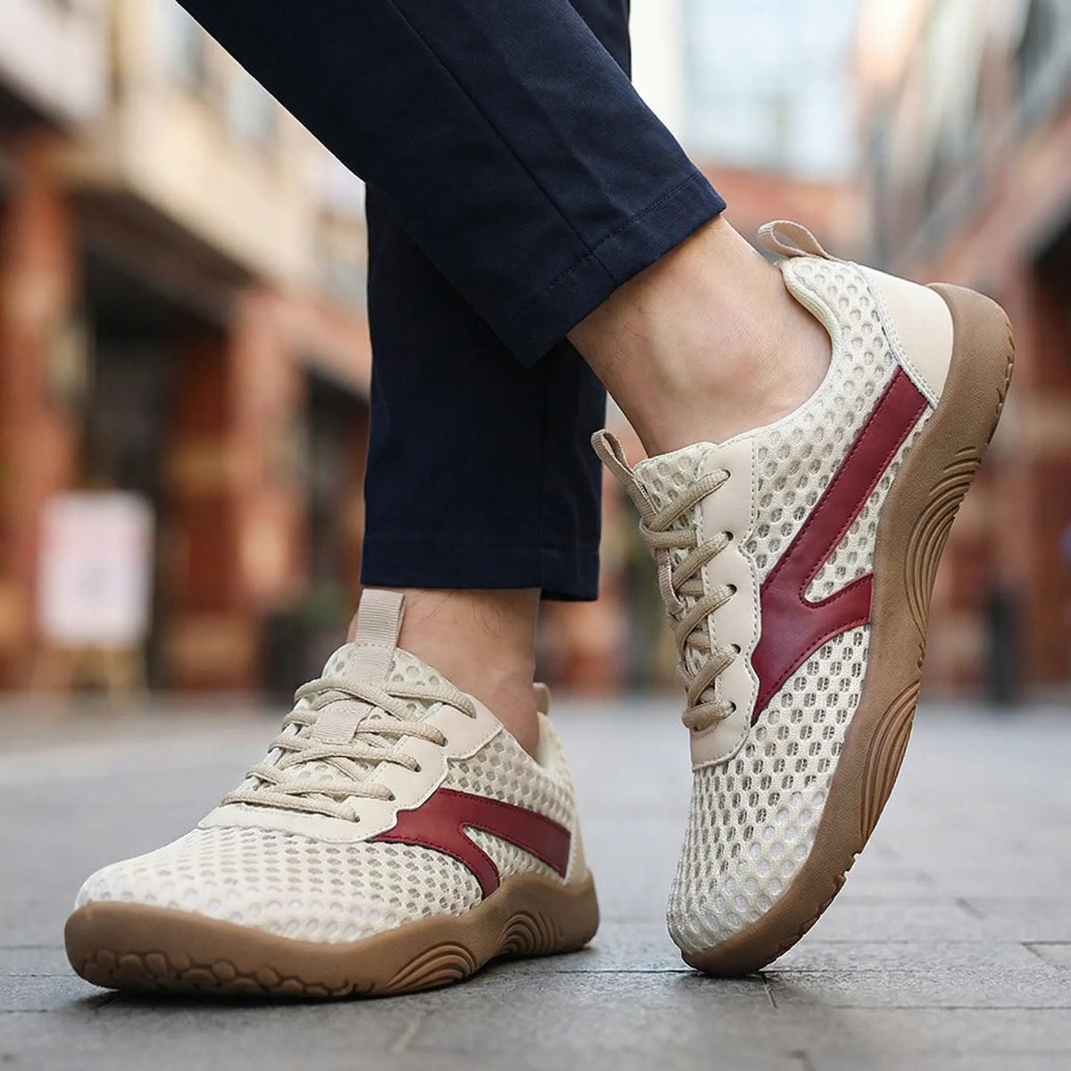 Men's wide fit walking trainers product view