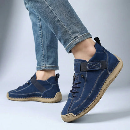 Men's wide fit leather ankle boots in Navy Blue product view