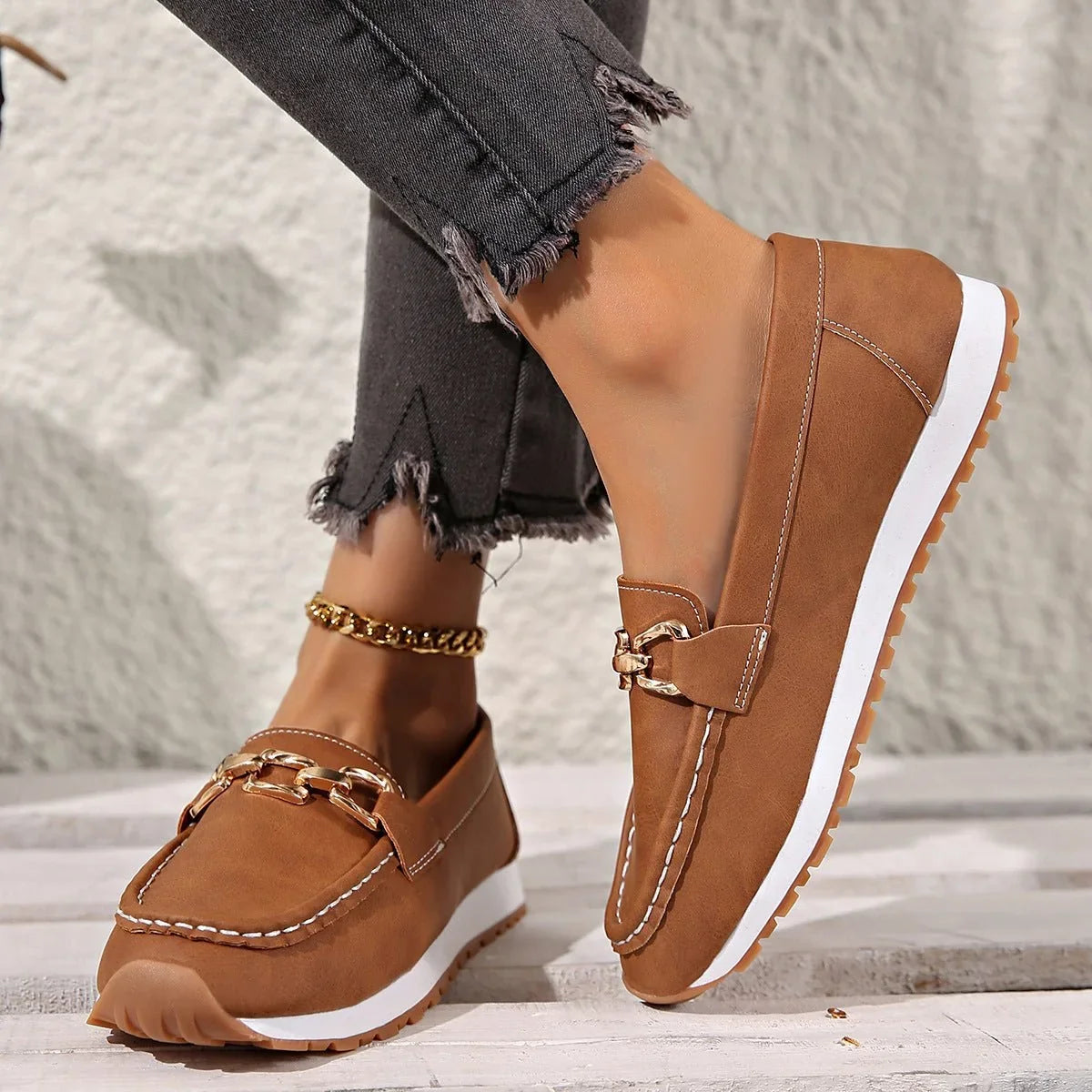 Women's arch support loafers product view