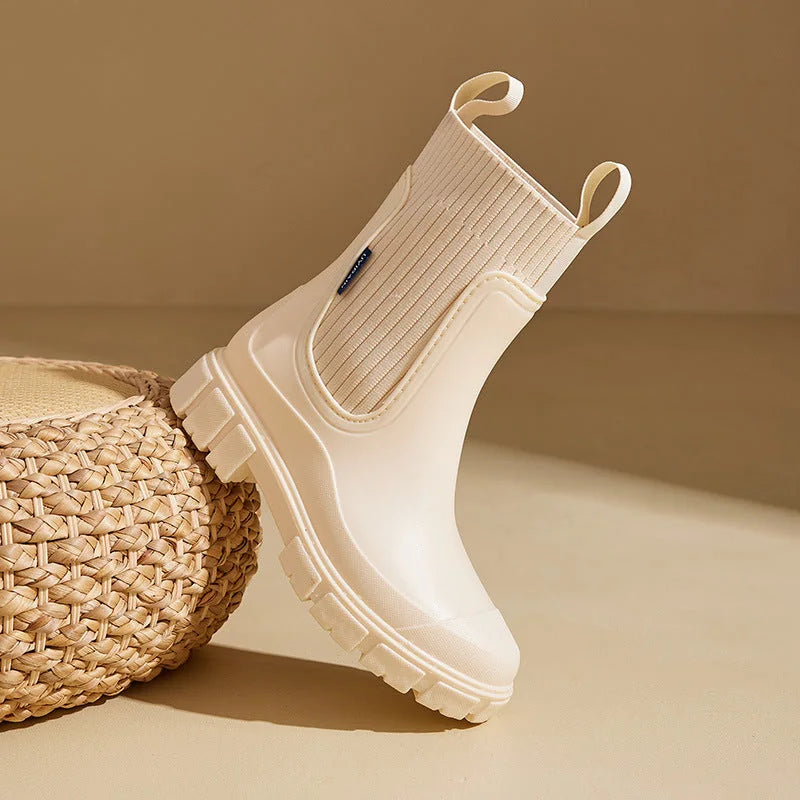 Women's waterproof Chelsea boots product view