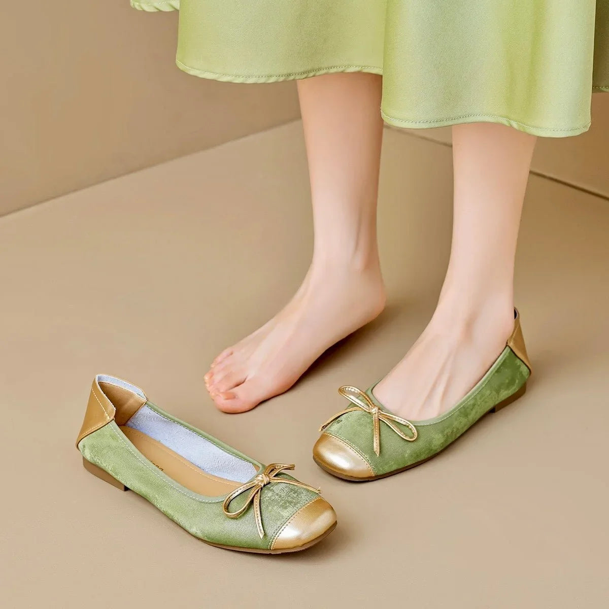 Women's Mary Jane flats in Metallic Olive product view