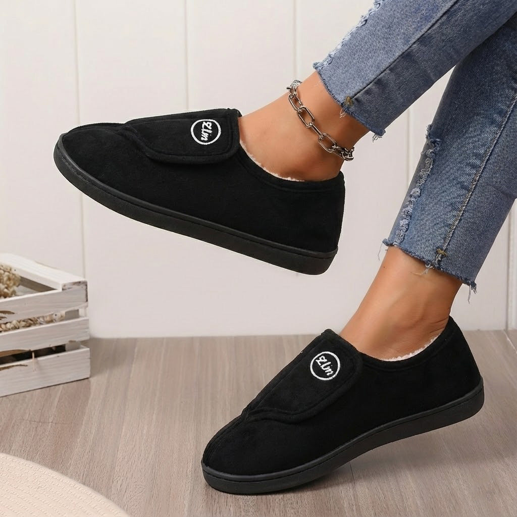 Auldweave women's adjustable wide fit slippers – black slippers worn indoors