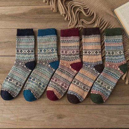 Five-pair Nordic-pattern winter socks – muted geometric assortment