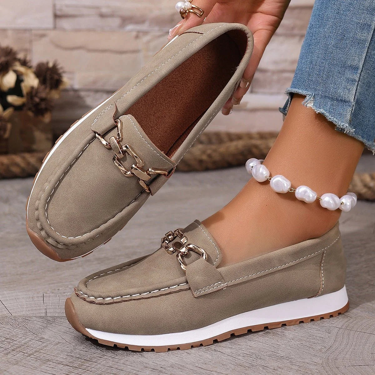 Women's arch support loafers in Grey product view