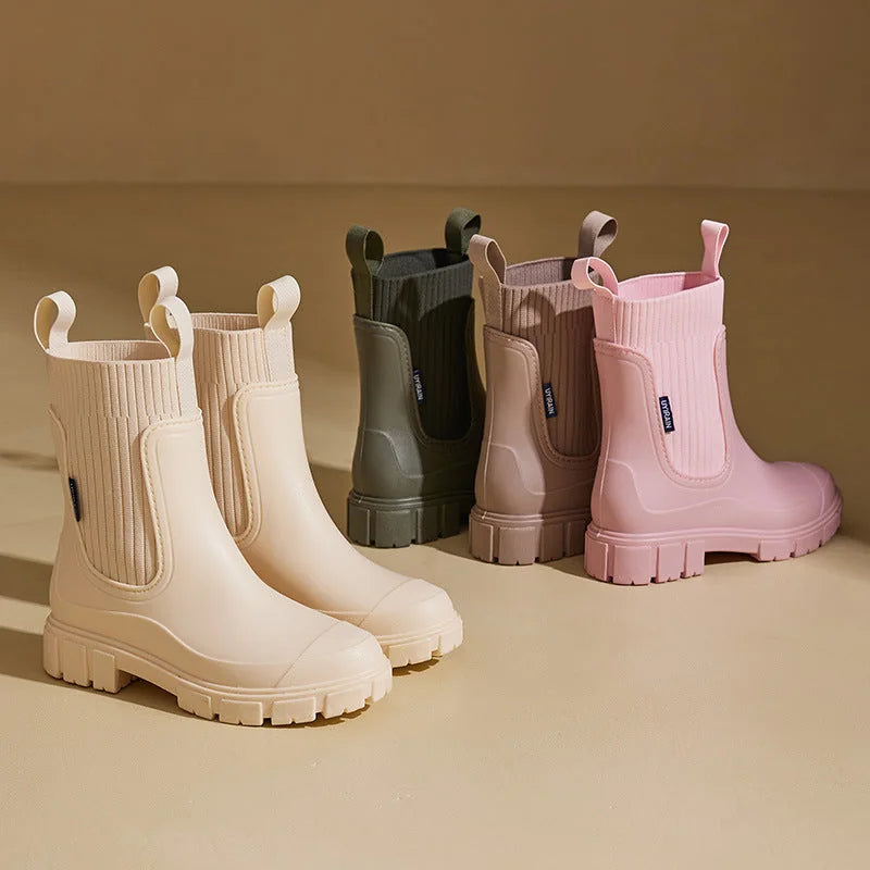 Women's waterproof Chelsea boots product view