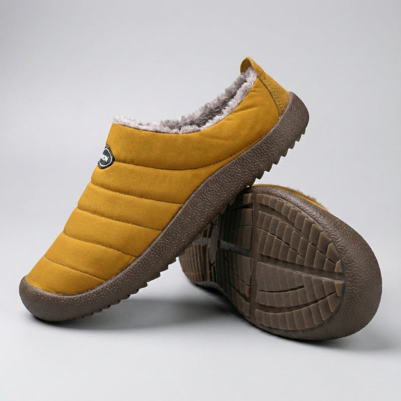 Fleece-lined winter clogs – yellow pair and outsole