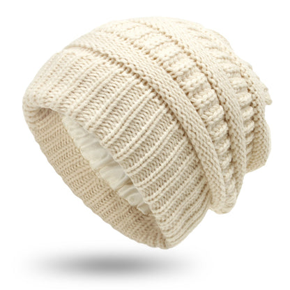 Cable-knit winter beanie – cream beanie with ribbed cuff