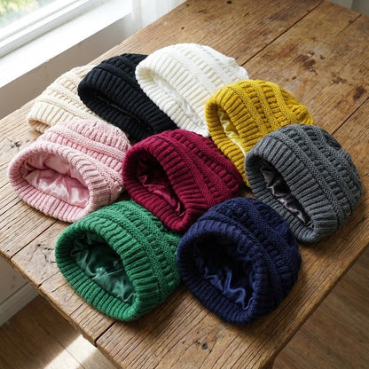 Cable-knit winter beanie – assorted beanie colours