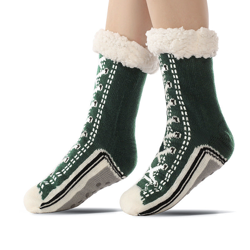 Fleece-lined sneaker-style slipper socks – green pair